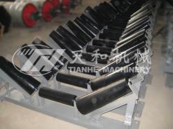 錐(zhuī)形上調心托輥組(zu) DTII型